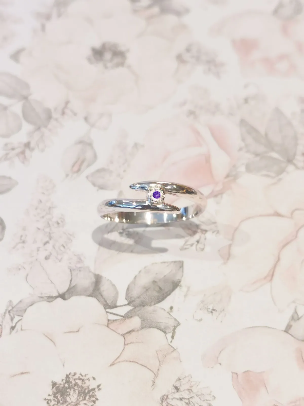 Concevez votre bague sertie en argent