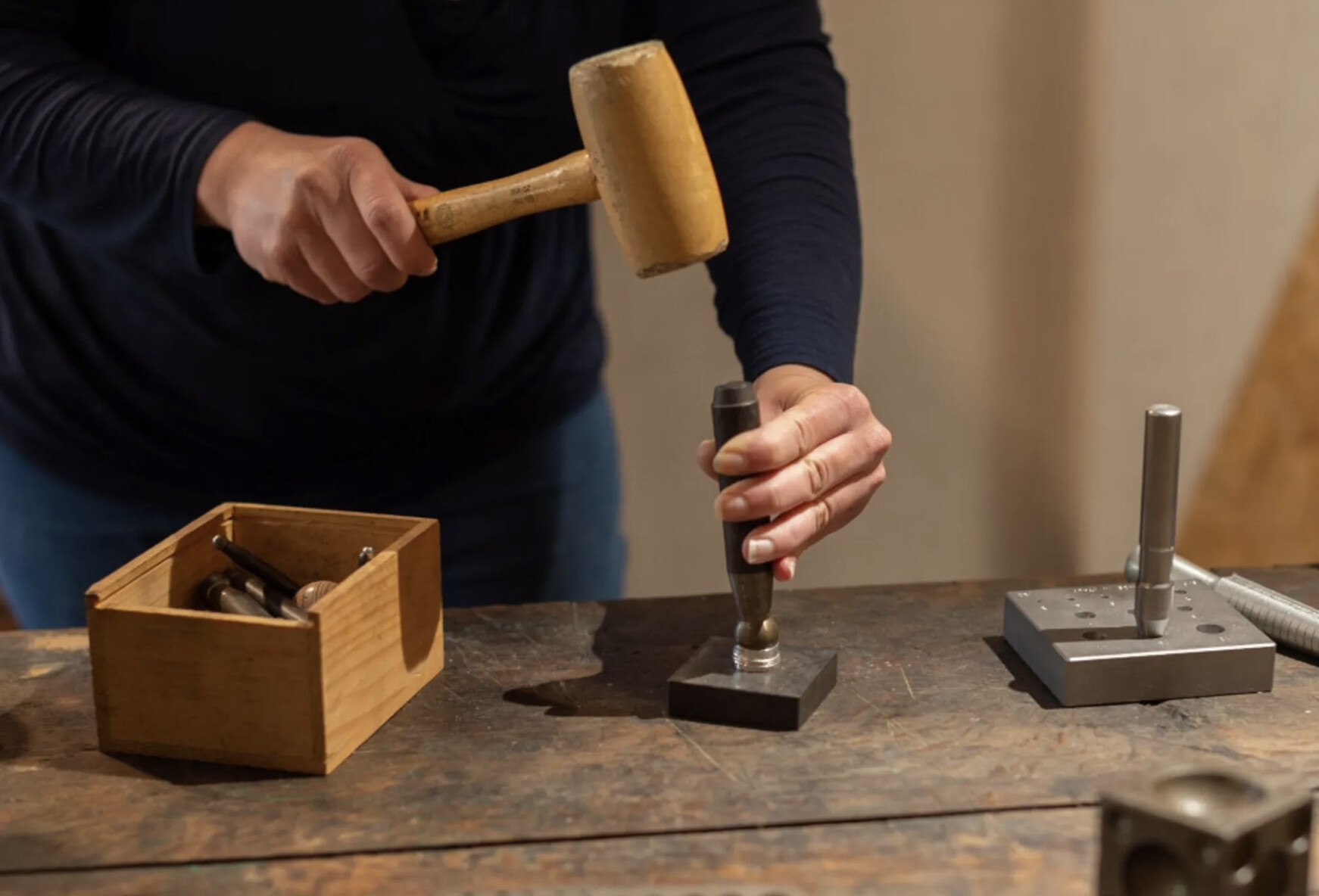 Réalisez votre bague sertie personnalisée