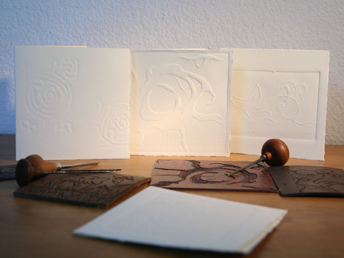 Réalisez vos cartes gaufrées avec votre enfant