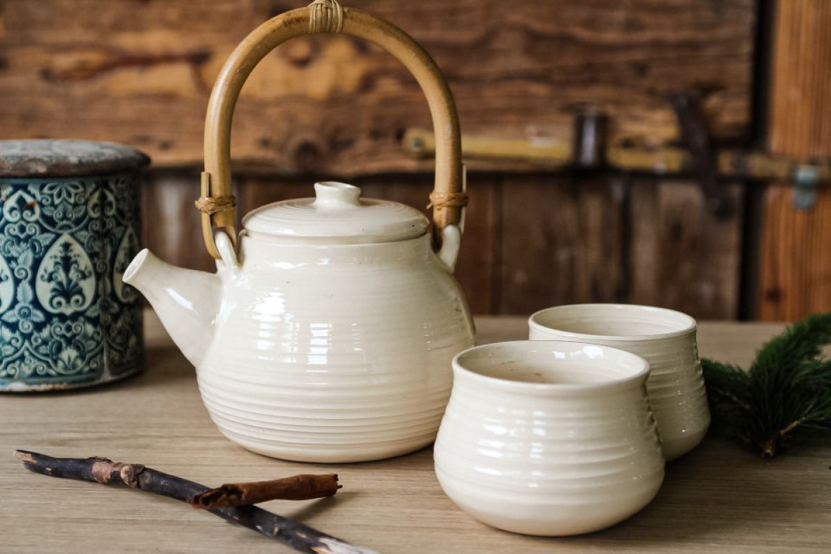 Façonnez votre théière au tour de potier