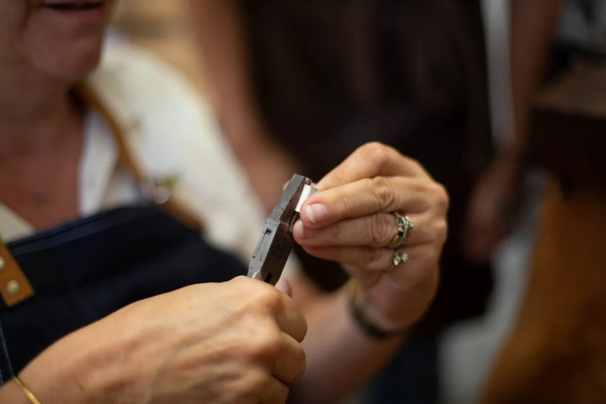 Concevez votre bague martelée (argent 925)