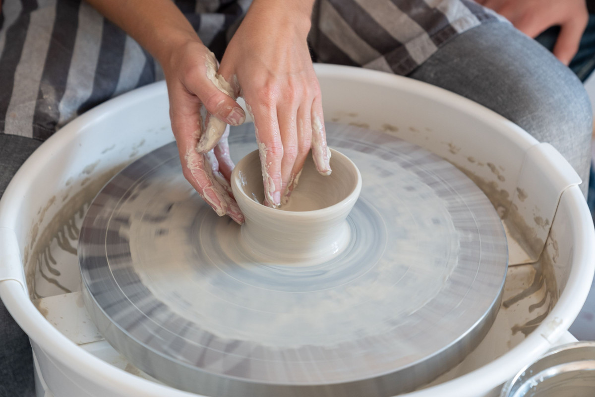 Initiez-vous au tournage de céramique