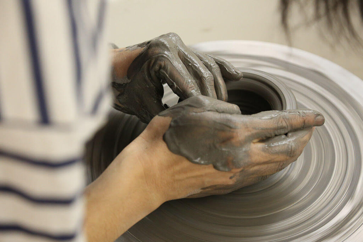 Découvrez le tour de potier en 5 sessions