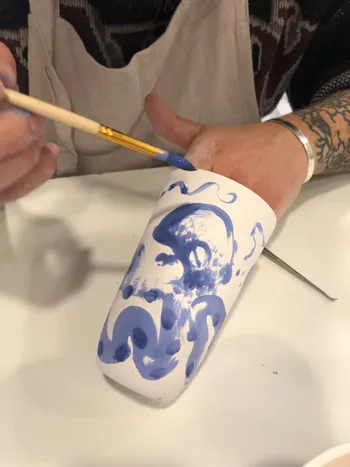 Initiez-vous au décor sur porcelaine