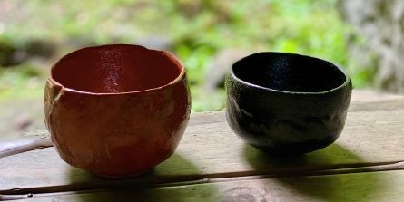 Modelez votre duo de tasses à matcha