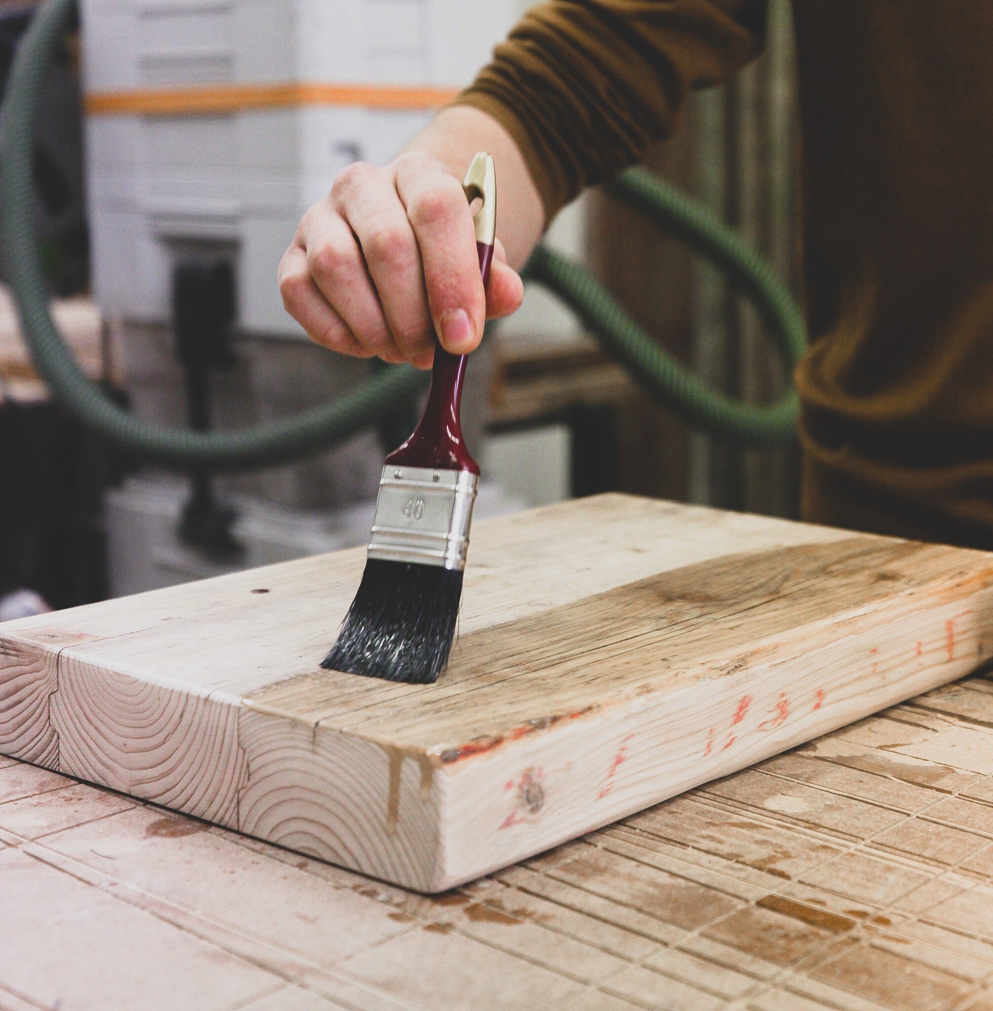 Discover the basics of furniture renovation