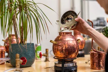 Wecandoo - Distill your own bottle of botanical rum