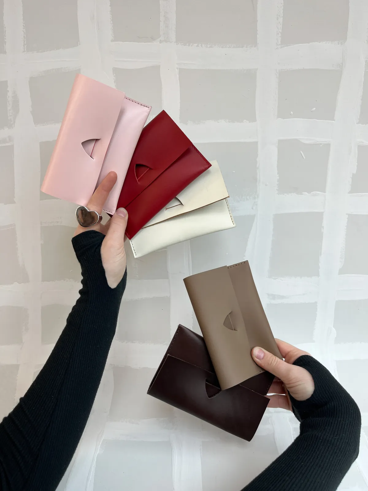 Create your wallet using the saddle stitch