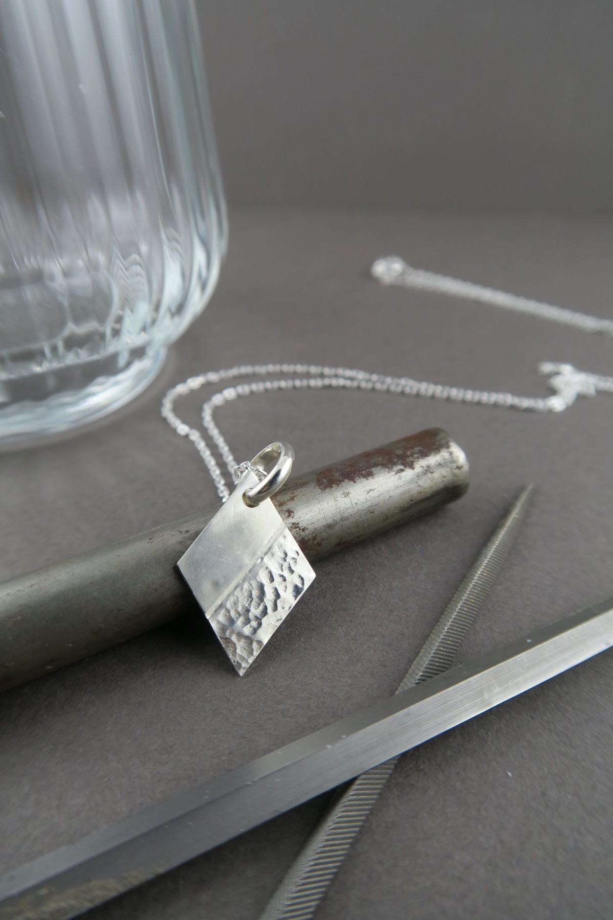 Réalisez votre collier en argent