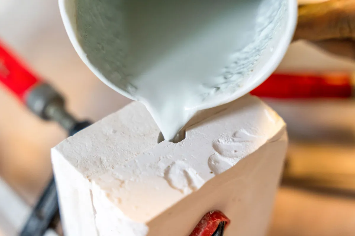 Coulez votre duo de tasses en porcelaine