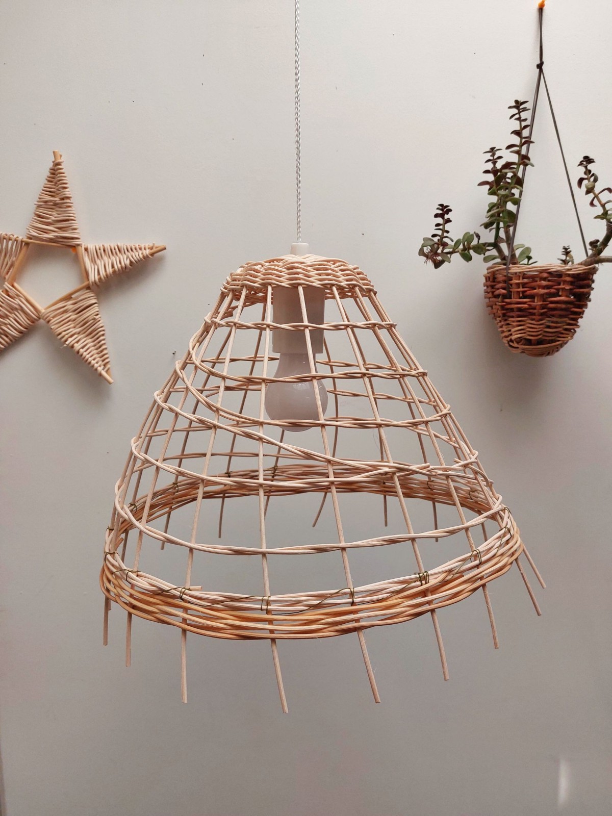 Créez un abat-jour en osier et rotin