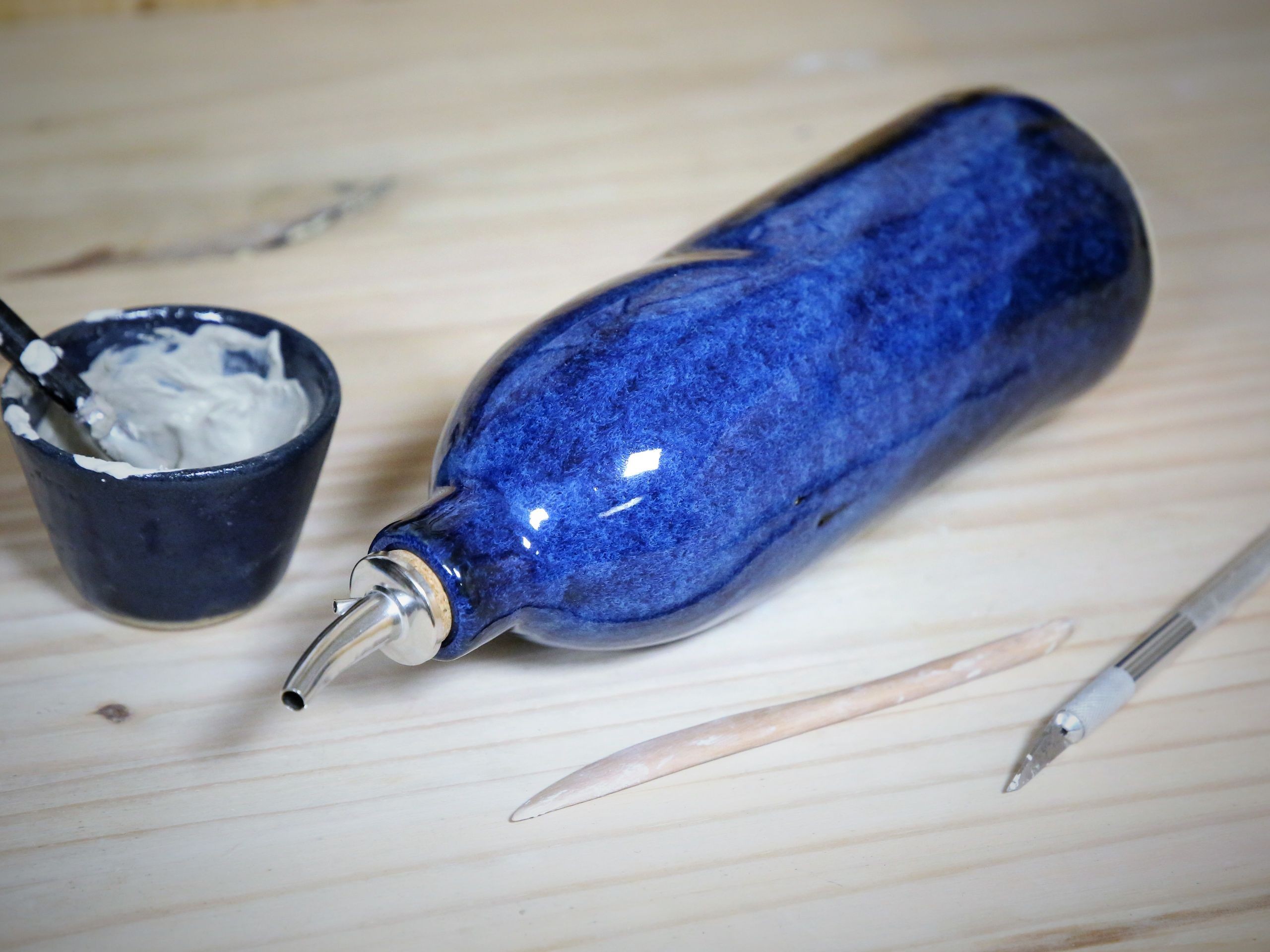 Modelez votre huilier en grès