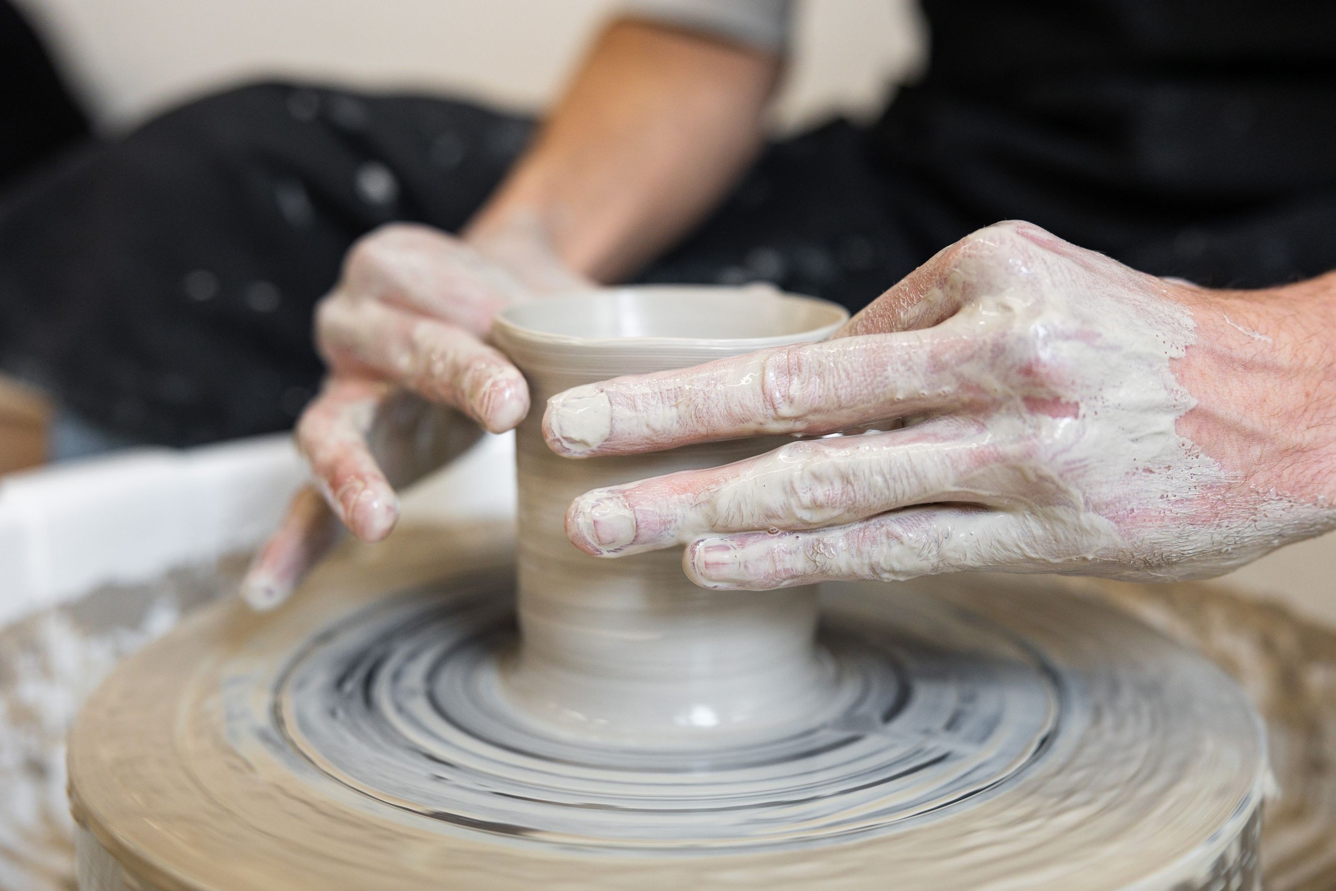 Initiez-vous au tour de potier in Paris