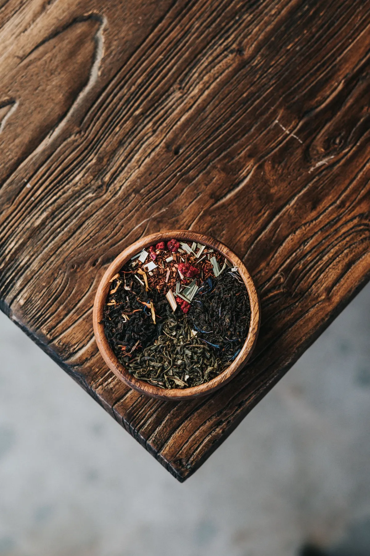 Compose your own spicy tea blend