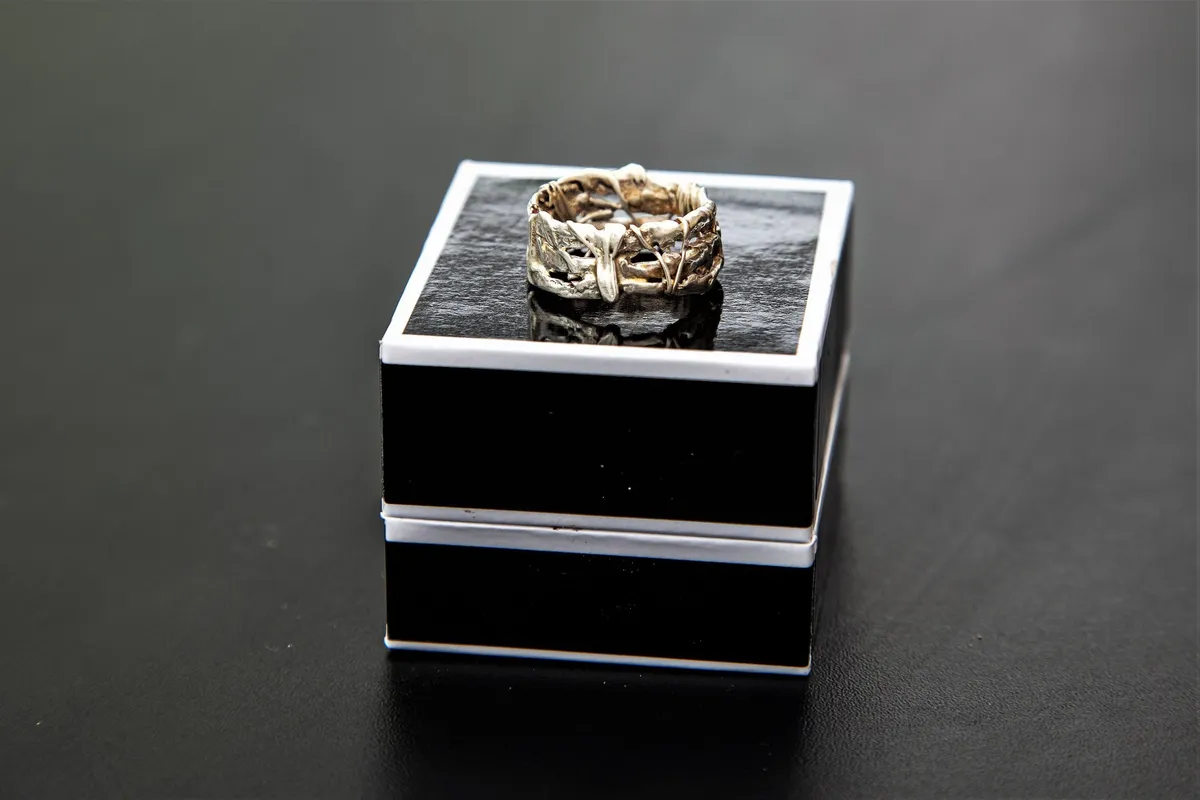 Forgez votre bague en argent