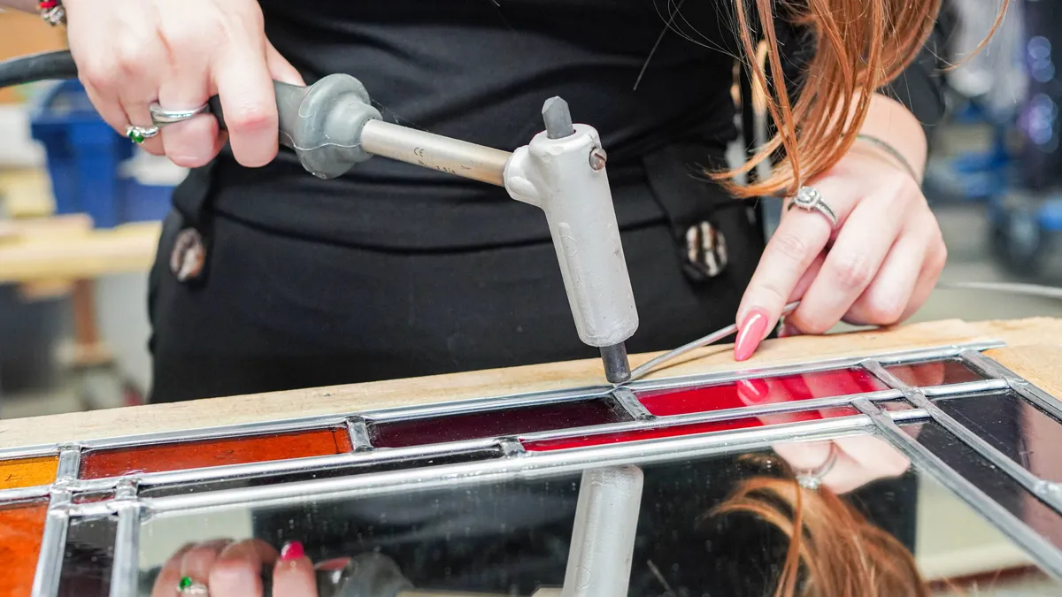 Réalisez votre miroir en vitrail