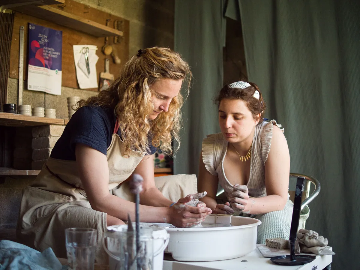 Initiez-vous au tour avec une céramiste