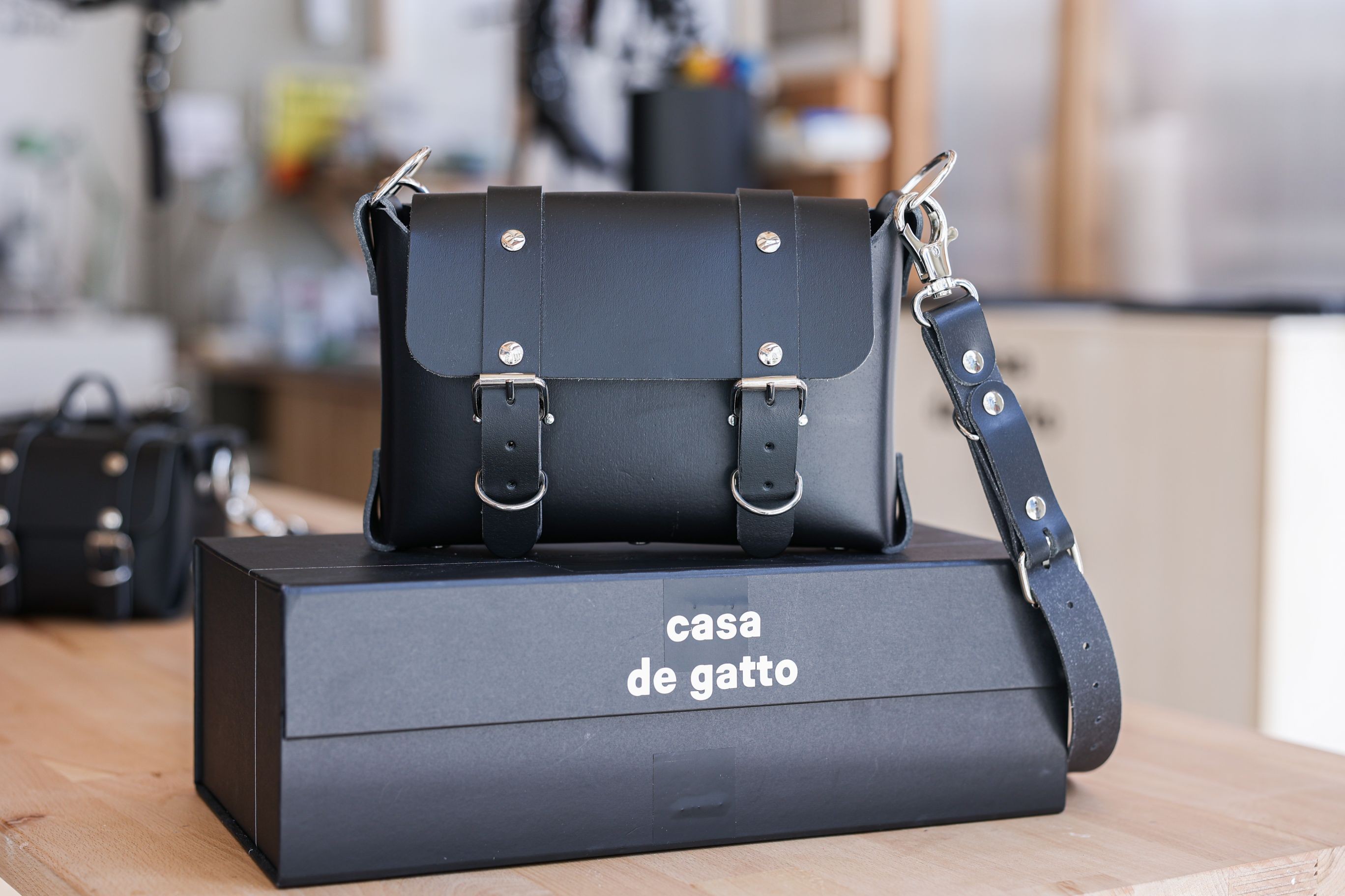 Wecandoo - Réalisez votre sac bandoulière en cuir recyclé