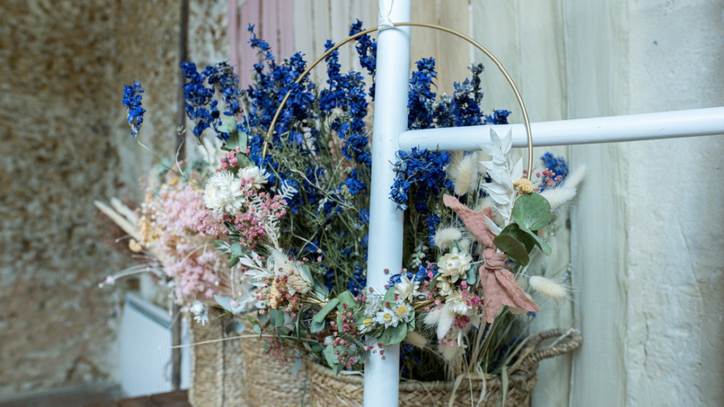 Wecandoo - Composez votre couronne en fleurs séchées