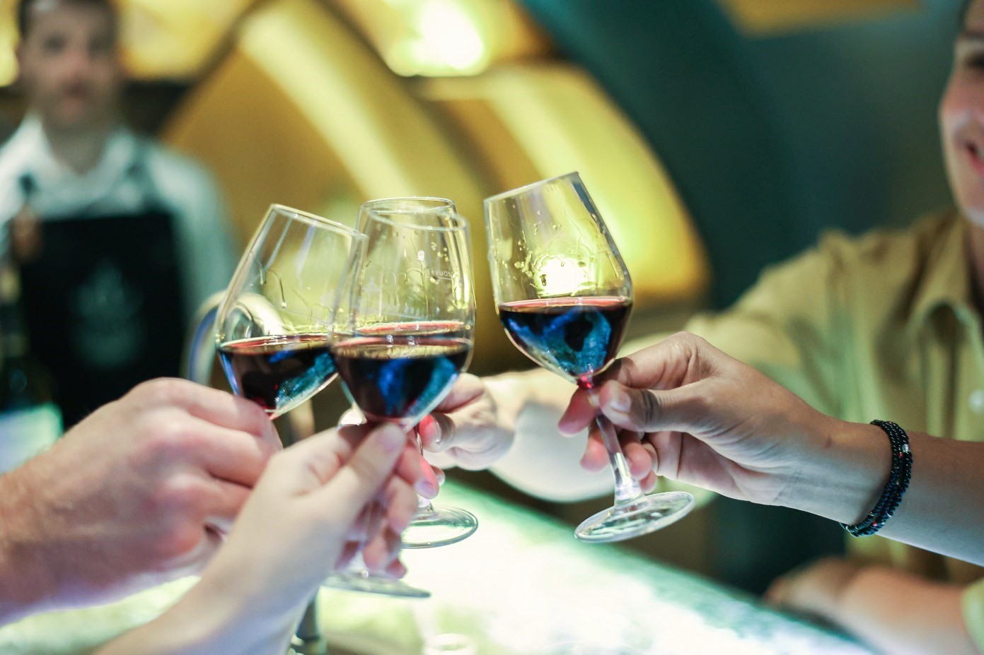 Wecandoo - Visitez une cave parisienne et dégustez 3 vins