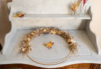 Create your own dried flower wreath