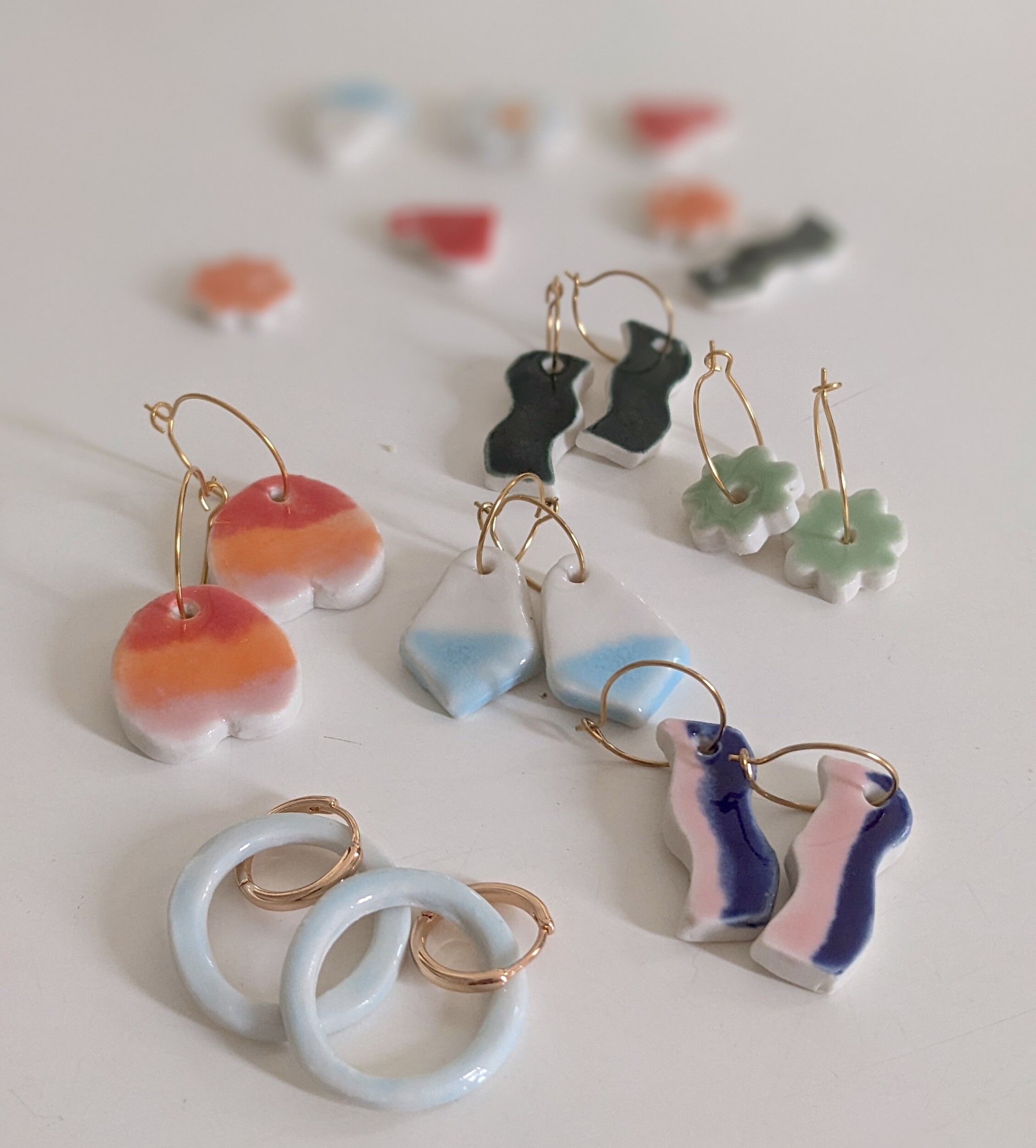 Wecandoo - Créez votre duo de boucles d'oreilles en porcelaine
