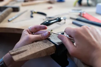 Créez votre bijou en argent recyclé