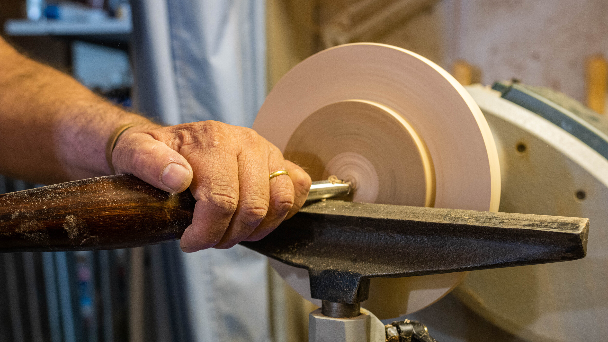 Créez votre grand plateau au tour à bois sur un jour