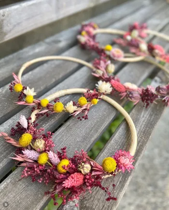Fabriquez votre couronne de fleurs séchées