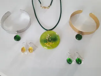 Réalisez vos bijoux en verre