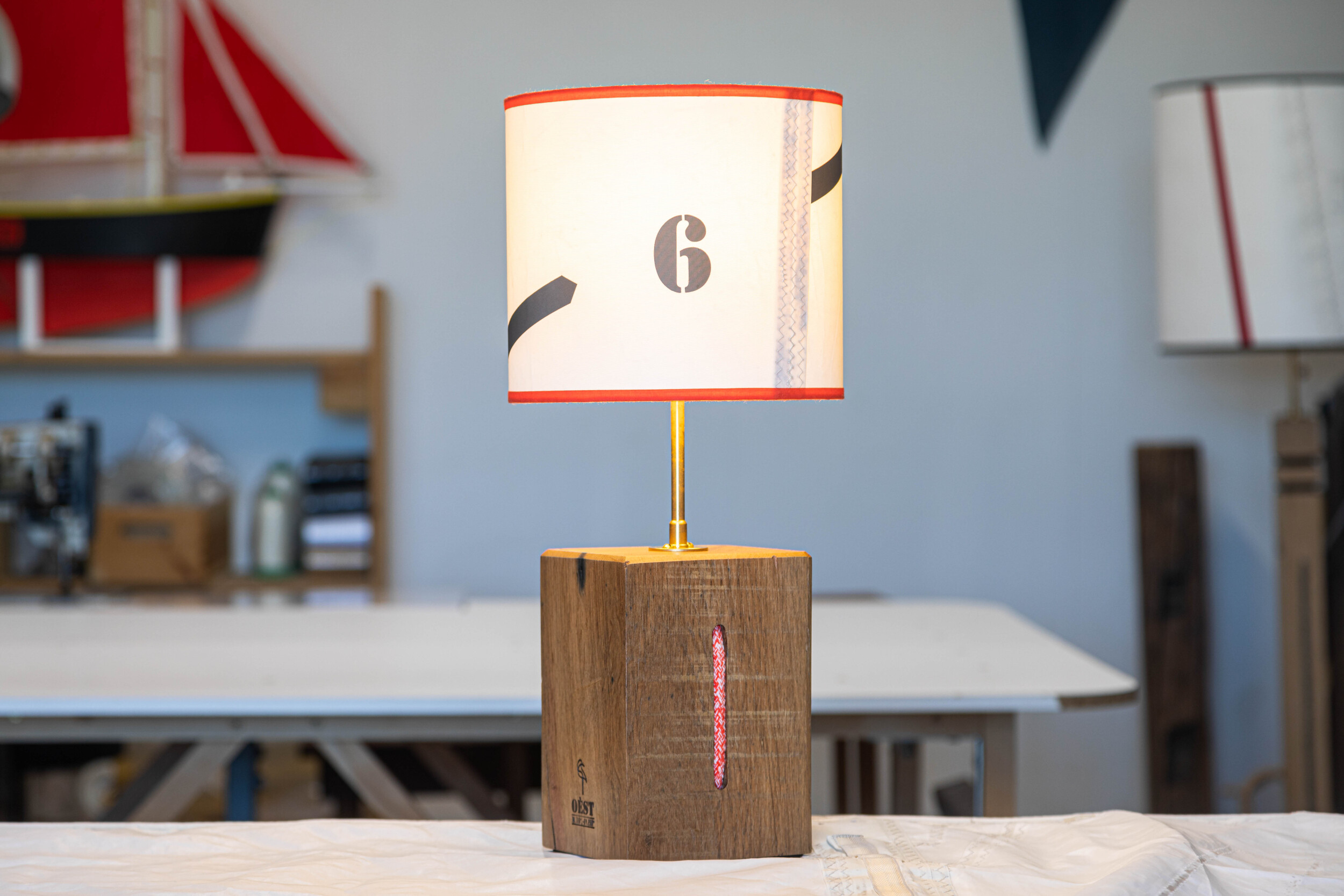 Fabriquez votre luminaire en voile recyclée