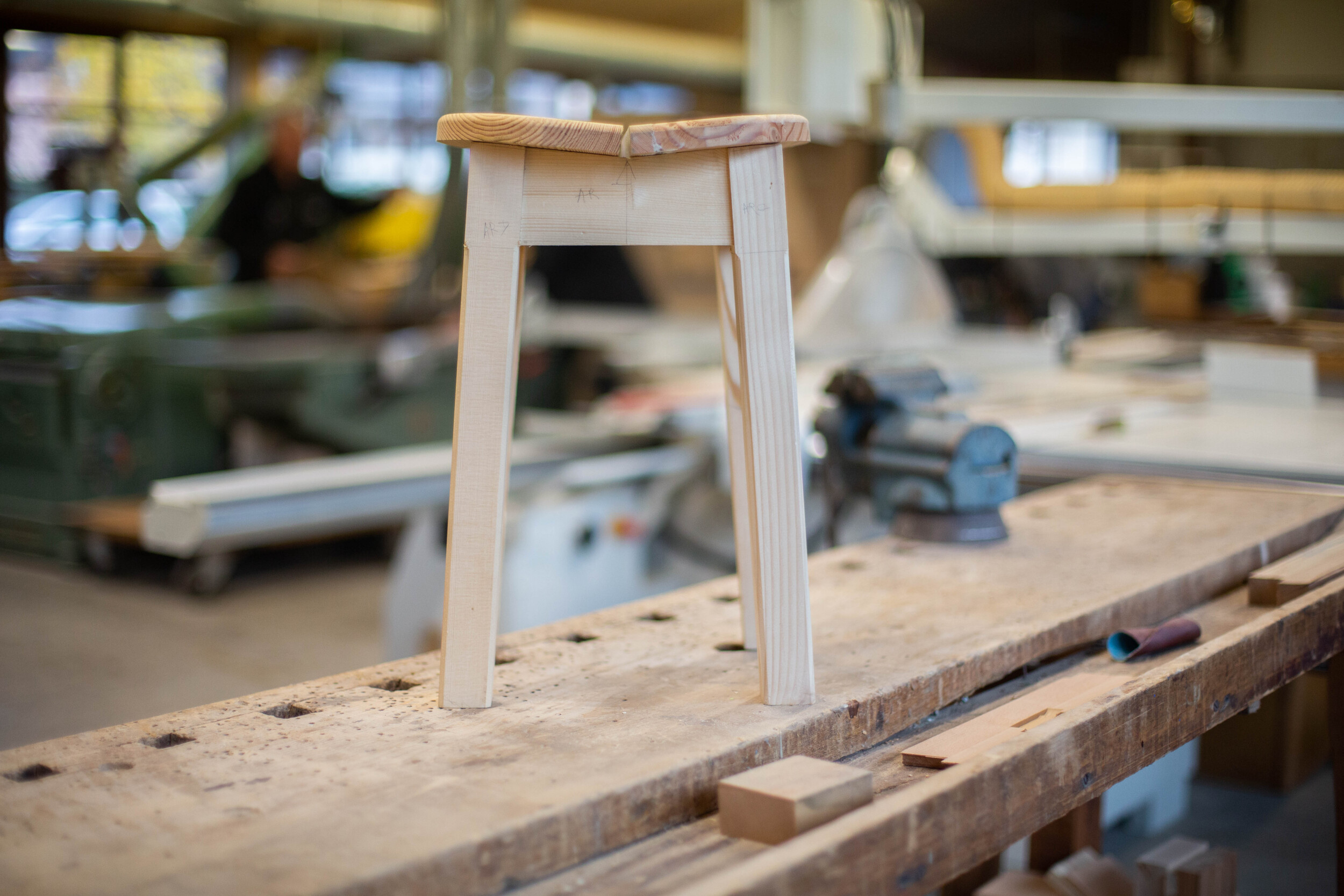Réalisez votre tabouret en bois