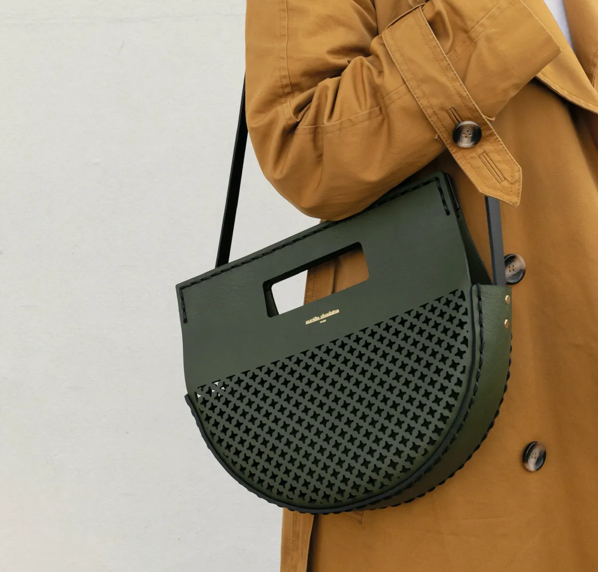 Réalisez votre grand sac à main en cuir sur un jour