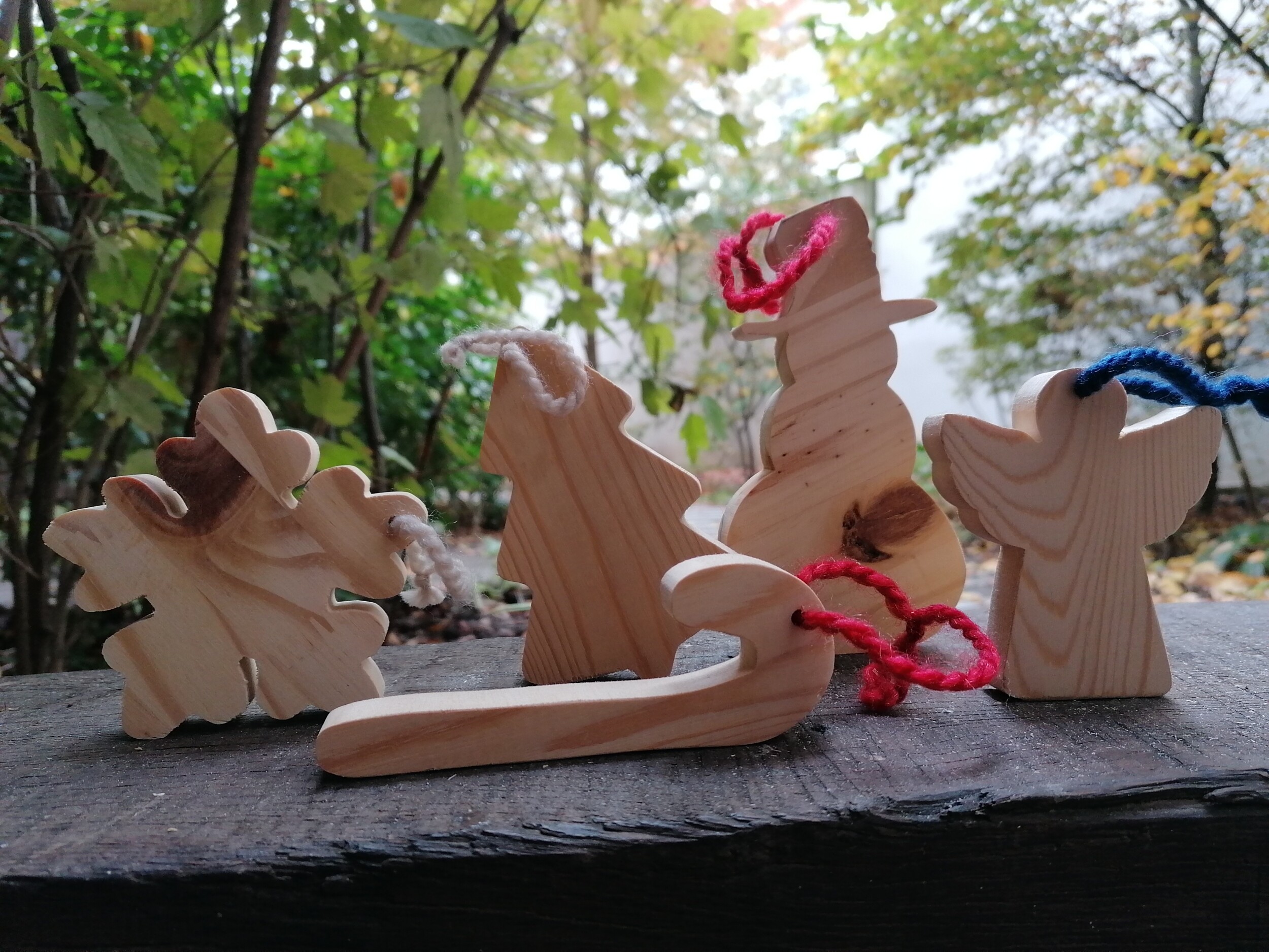 Créez vos sapins et déco de Noël en groupe