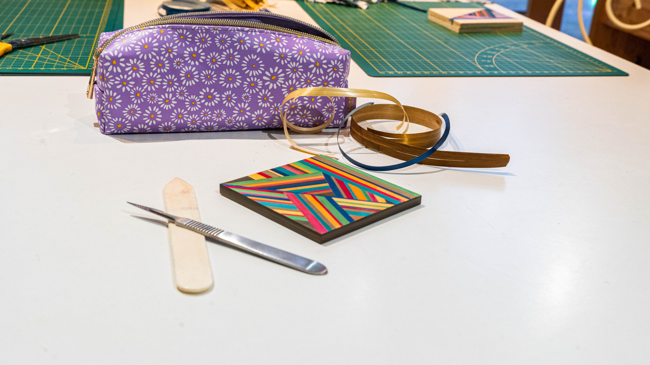 Découvrez la marqueterie de paille