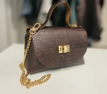 Wecandoo - Fabriquez votre petit sac en cuir