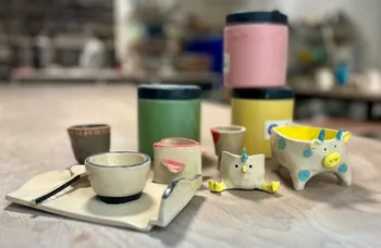 Modelez et colorez votre kit apéro en céramique