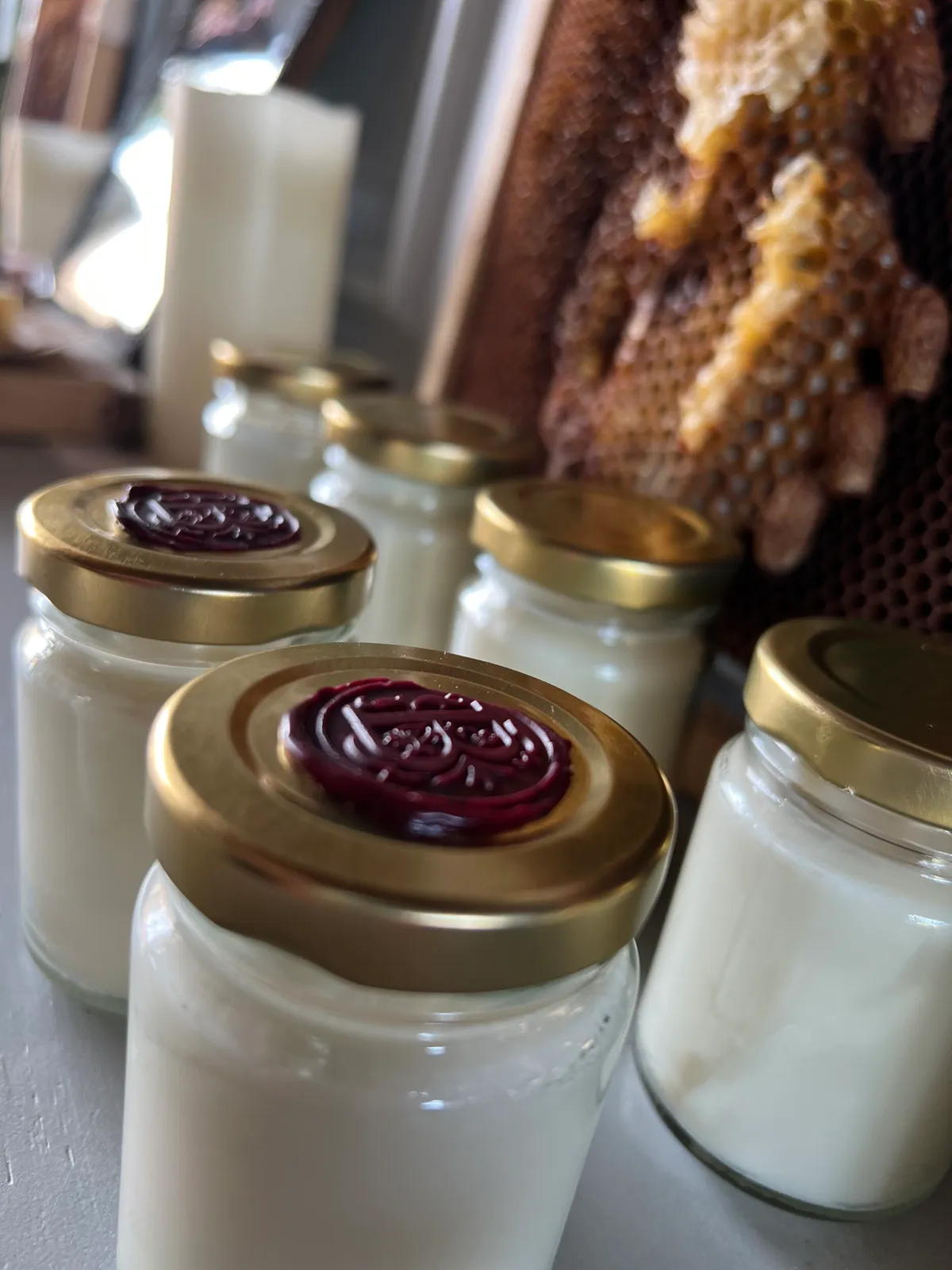 Créez vos cosmétiques à la cire d'abeille