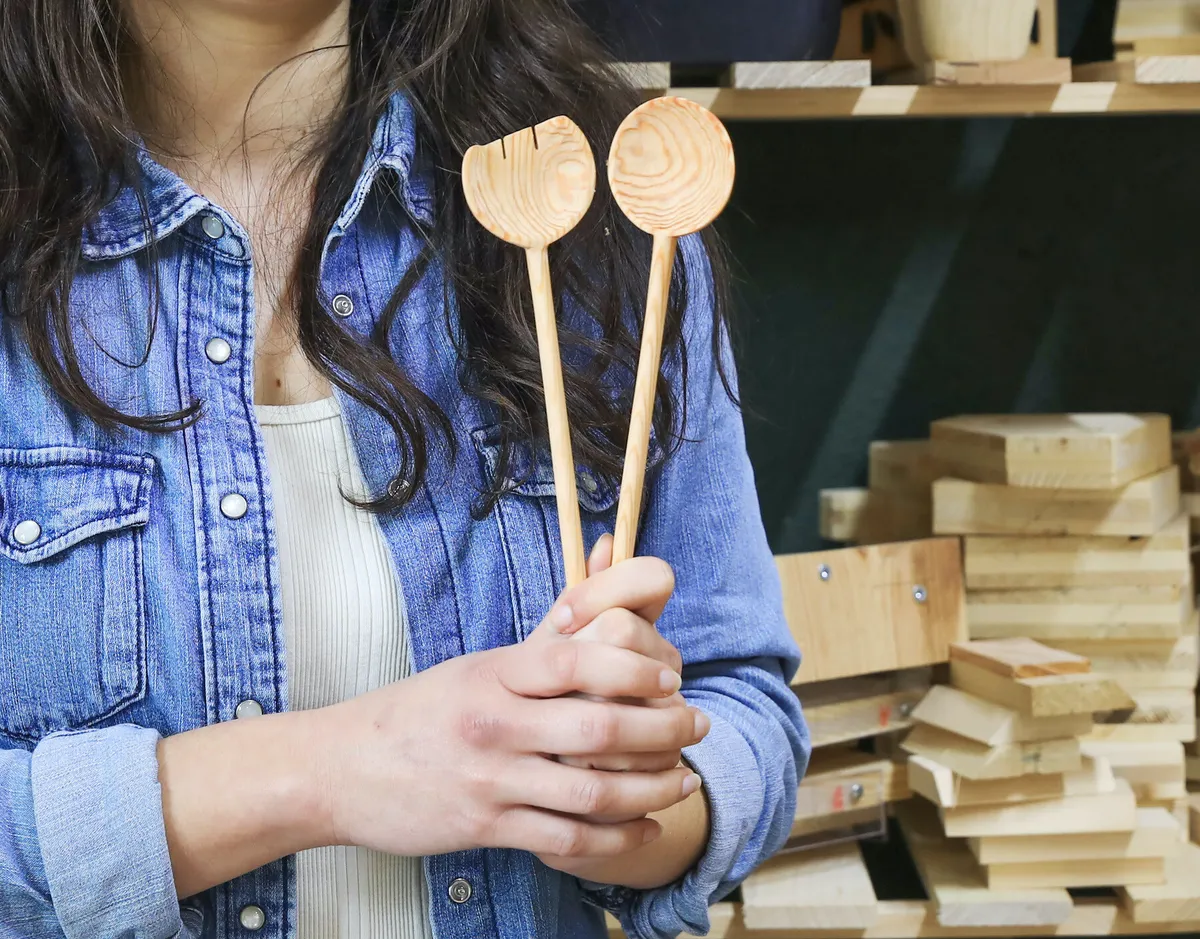 Sculptez vos couverts de service en bois