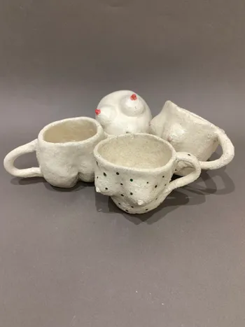 Modelez votre tasse féminine