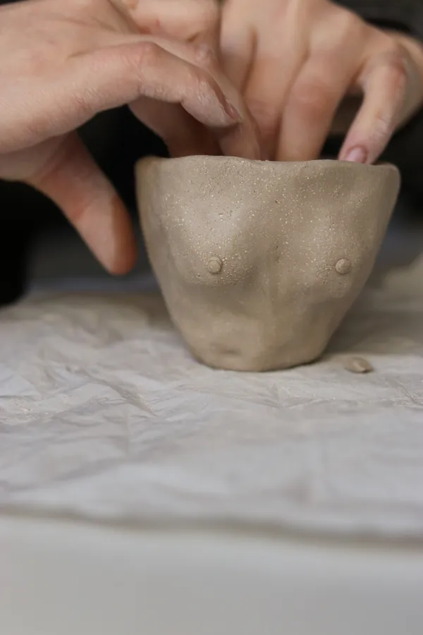 Modelez votre tasse féminine - Image n°4 - Wecandoo