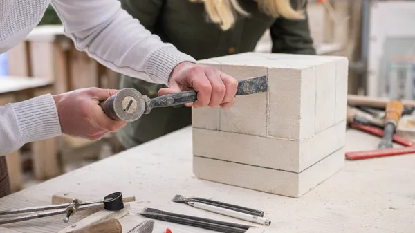 Découvrez la taille de pierre - Image n°2 - Wecandoo