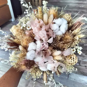 Réalisez votre bouquet de fleurs séchées
