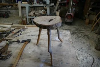 Réalisez votre tabouret viking en duo