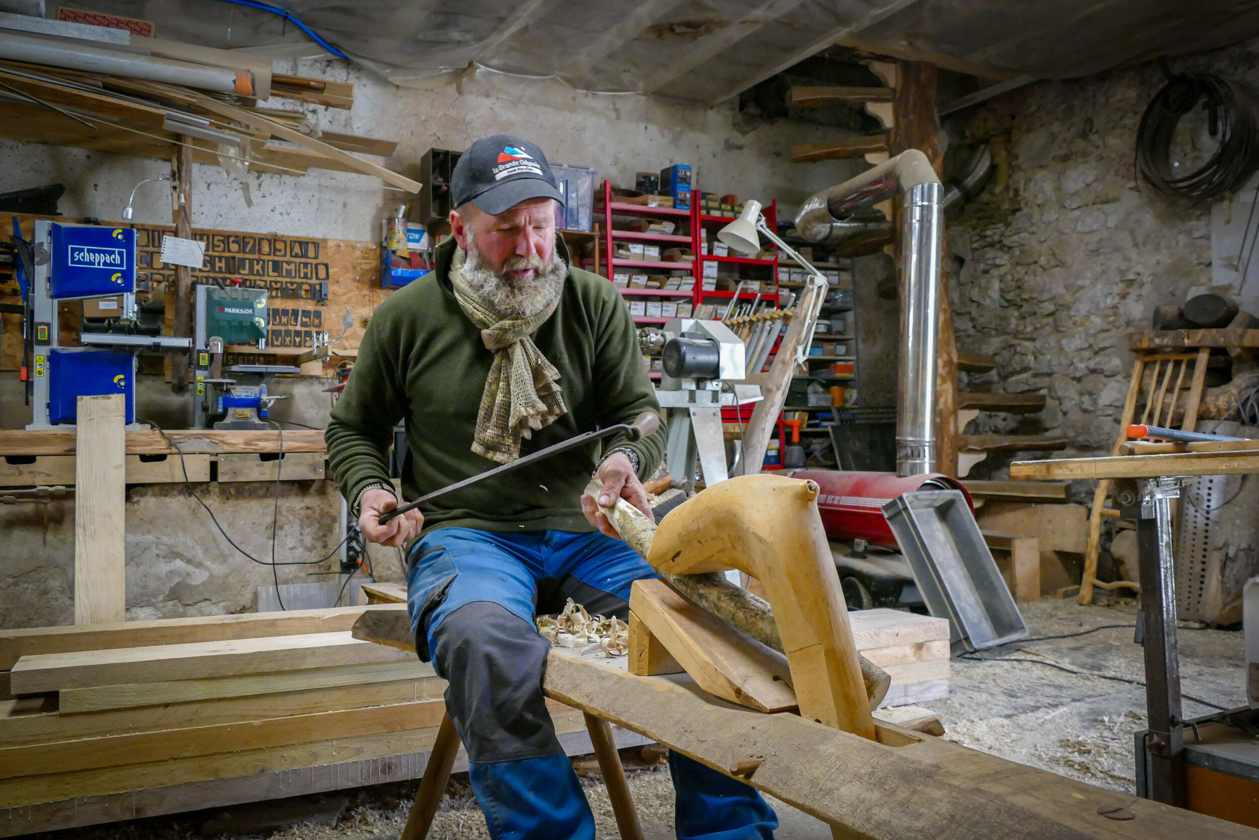 Wecandoo - Réalisez votre tabouret en bois d'inspiration viking en duo - Image n°1