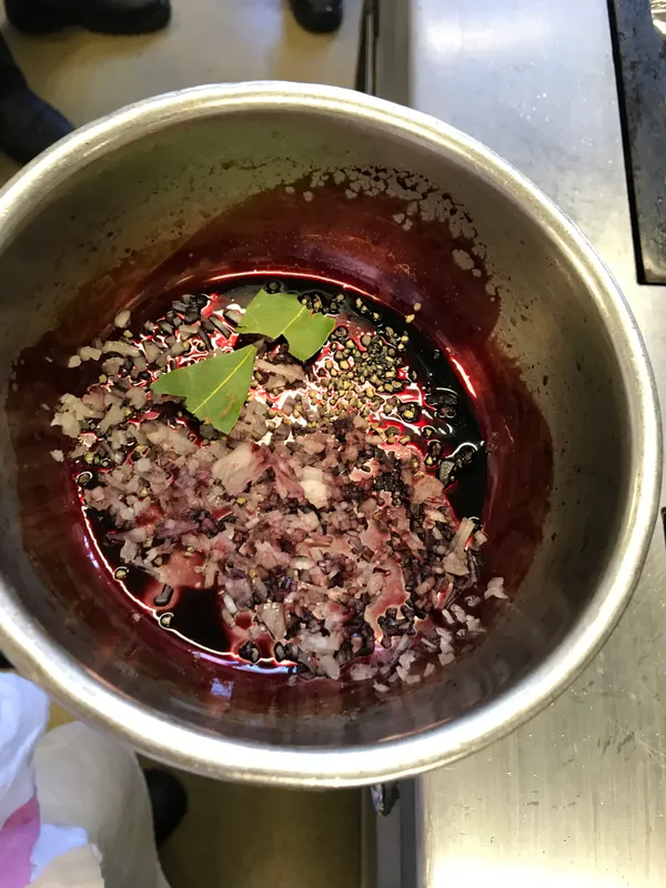 Apprenez à préparer vos sauces avec un chef - Image n°4 - Wecandoo