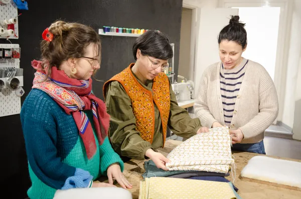 Apprenez à tapisser un tabouret - Image n°2 - Wecandoo