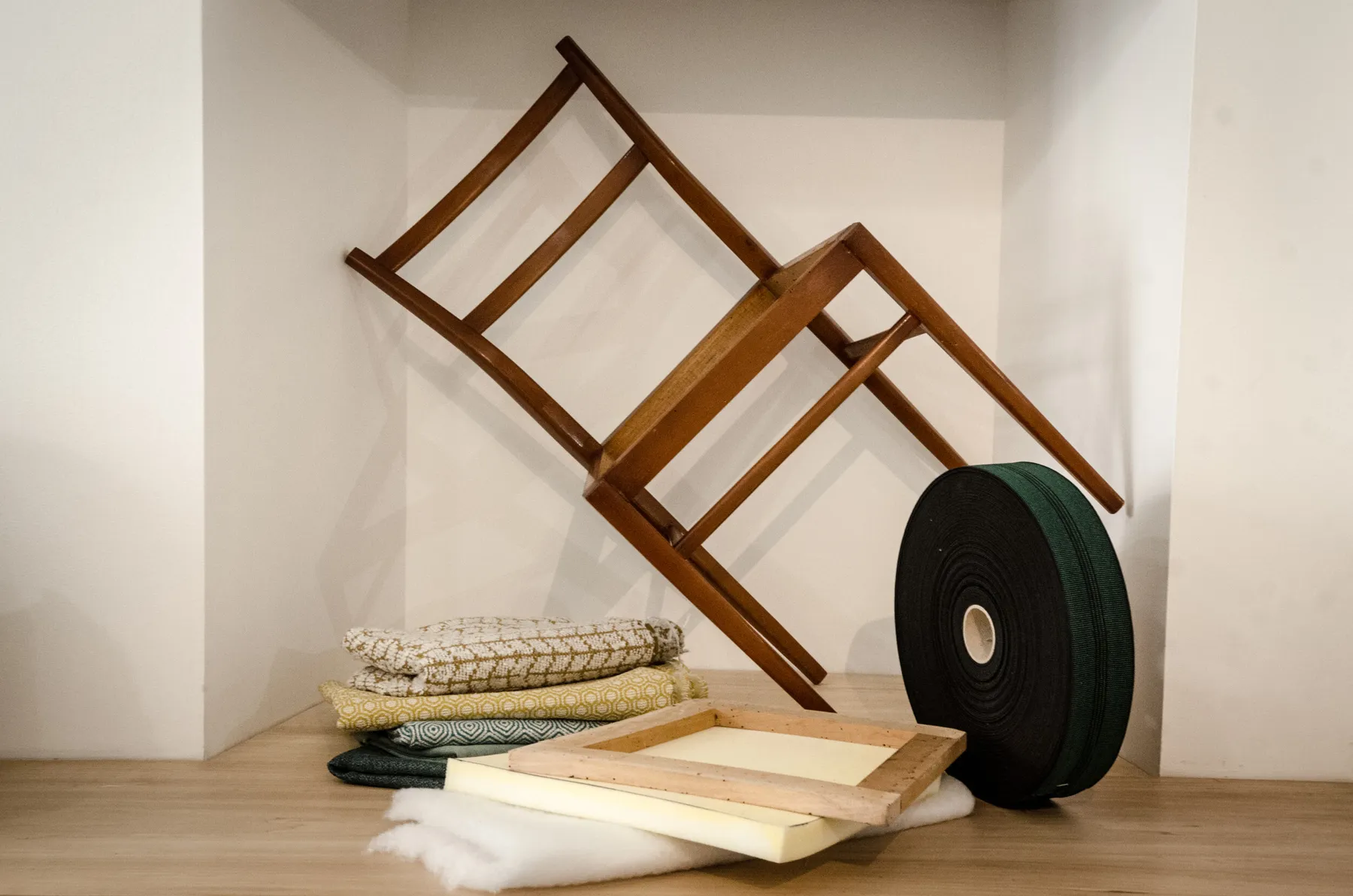 Rénovez votre chaise ou fauteuil vintage en une journée - Image n°2 - Wecandoo