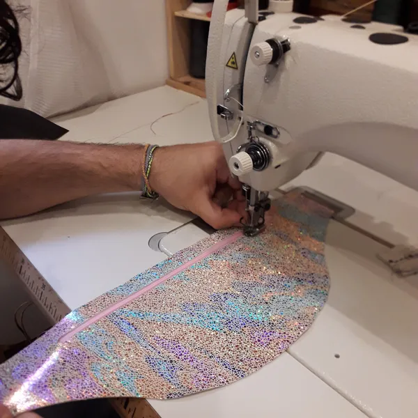 Fabriquez votre sacoche banane en cuir recyclé - Image n°2 - Wecandoo