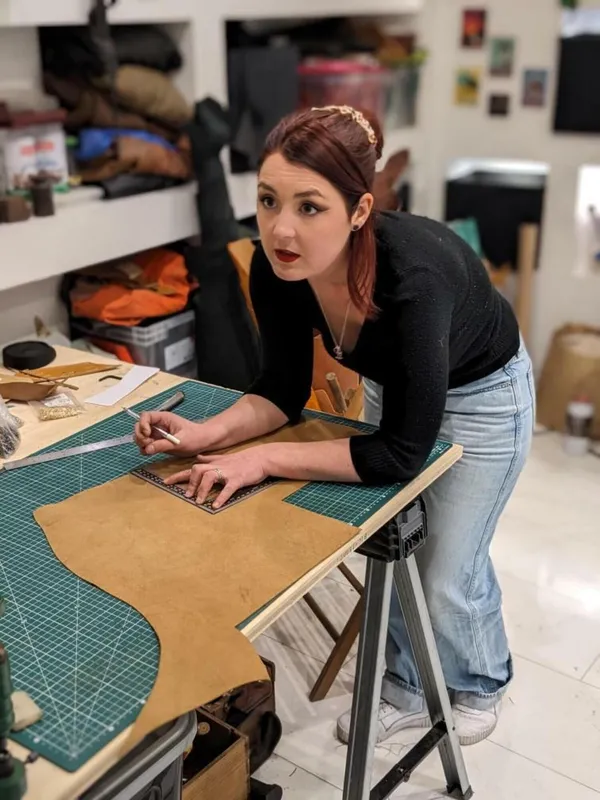 Fabriquez votre sacoche banane en cuir recyclé - Image n°5 - Wecandoo